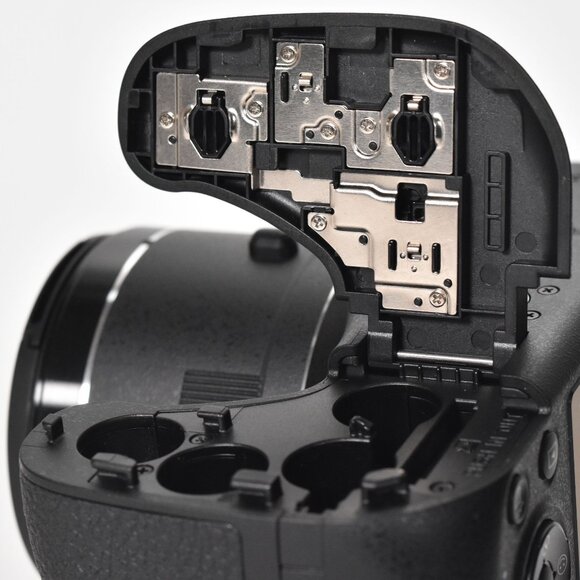 Sony Cybershot DSC-H300 Digital Camera 20.1MP 35x Opt Zoom HD Video 32GB SD MINT - Picture 12 of 16